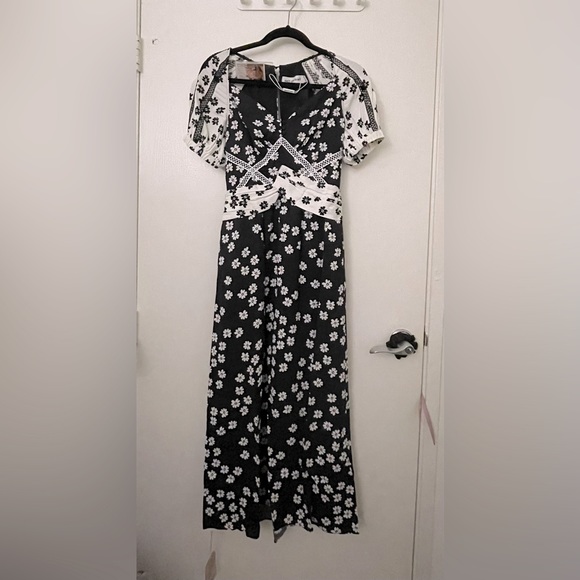 Self-Portrait Dresses & Skirts - self-portrait dress daisy print midi dress size 4
